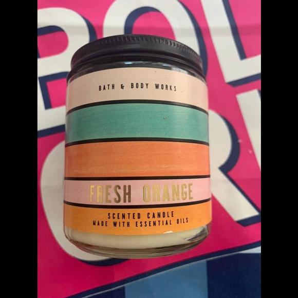 NWT Fresh Orange Single Wick Candle - Picture 1 of 2